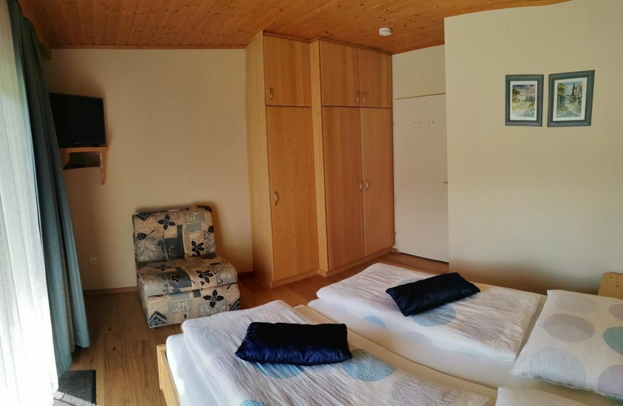 Pension & Ferienwohnung Sonnleiten Gnesau Bagian luar foto
