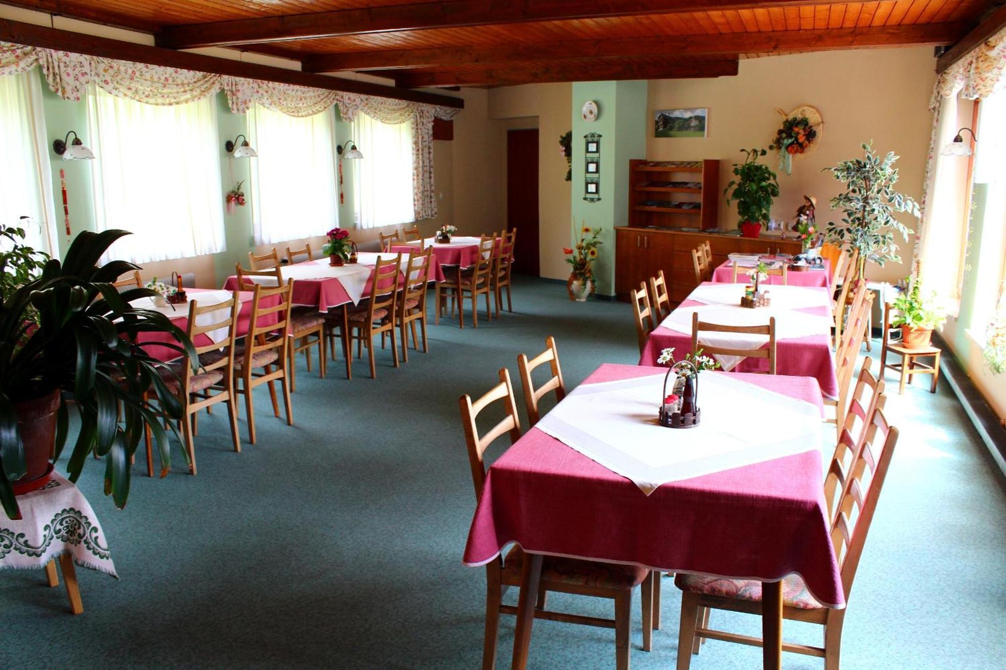 Pension & Ferienwohnung Sonnleiten Gnesau Bagian luar foto
