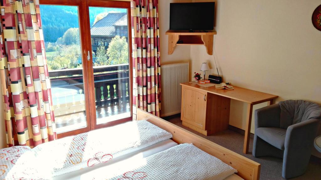 Pension & Ferienwohnung Sonnleiten Gnesau Bagian luar foto
