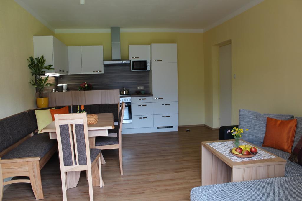 Pension & Ferienwohnung Sonnleiten Gnesau Bagian luar foto